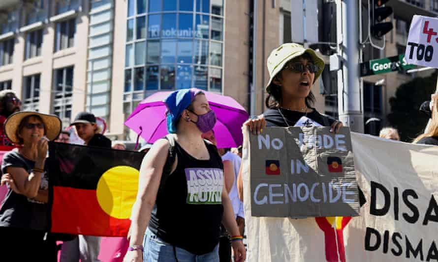 Protesters in Sydney rally to mark a national day of action against Aboriginal deaths in police custody.