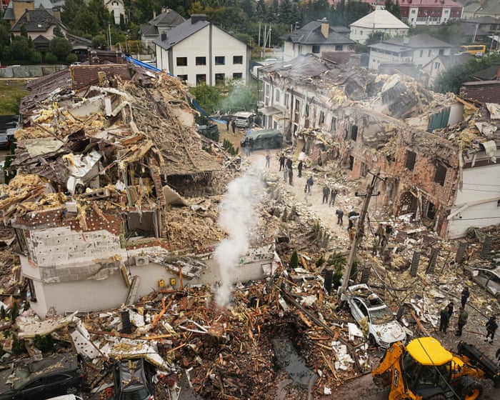 Ukraine hit by hundreds of Russian strikes – video