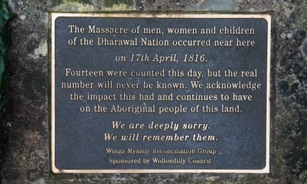 A memorial plaque at Cataract dam to commemorate the people who died at the Appin massacre.