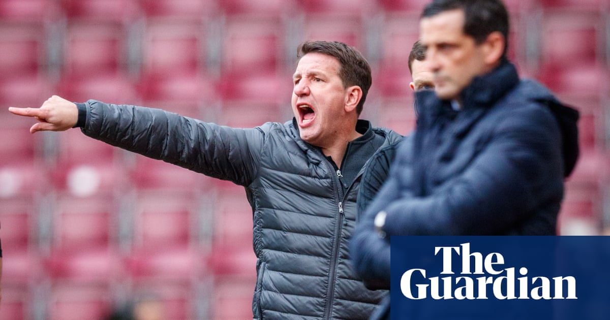 Hearts Daniel Stendel says trip home was not to blame for loss to Hibernian