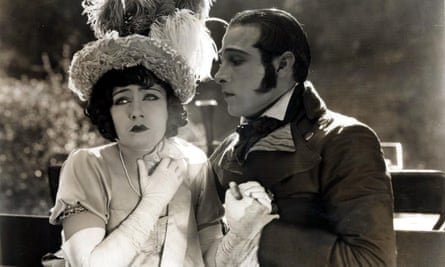 Gloria Swanson and Rudolph Valentino in Beyond the Rocks (1922)