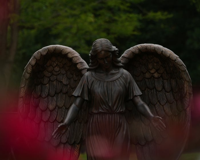 Suicide memorial in Chicago signals compassionate shift by Catholic church