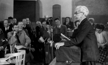 Bertrand Russell at the Hague Conference, 1948.