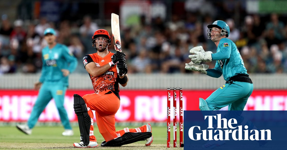 Sixers running scared in Big Bash final, says Scorchers Liam Livingstone