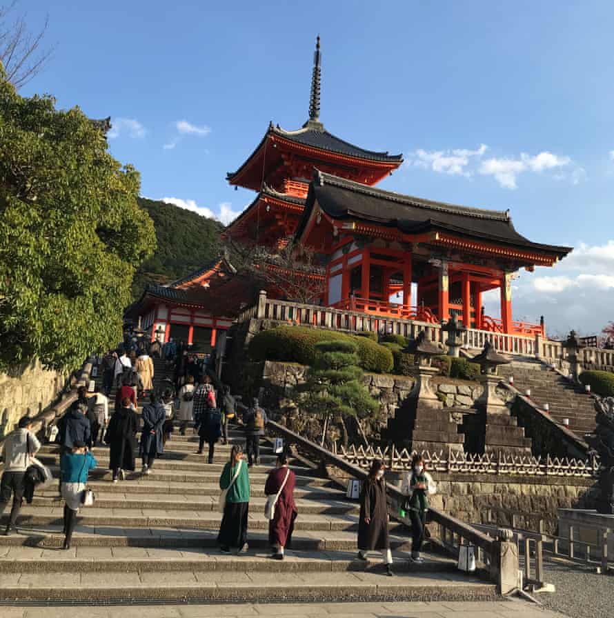 The entrance to Kiyomizu-dera temple in Kyoto