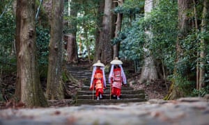 Pilgrims in Heian period costumes.