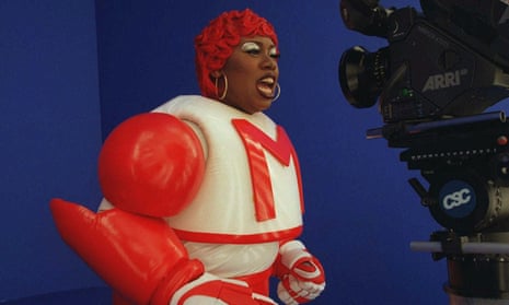 M bop … Rapper Missy Elliott performs while filming the Sock it 2 Me music video.