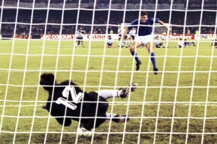 Argentina goalkeeper Sergio Goycochea breaks Italian hearts in the semi-final penalty shootout.