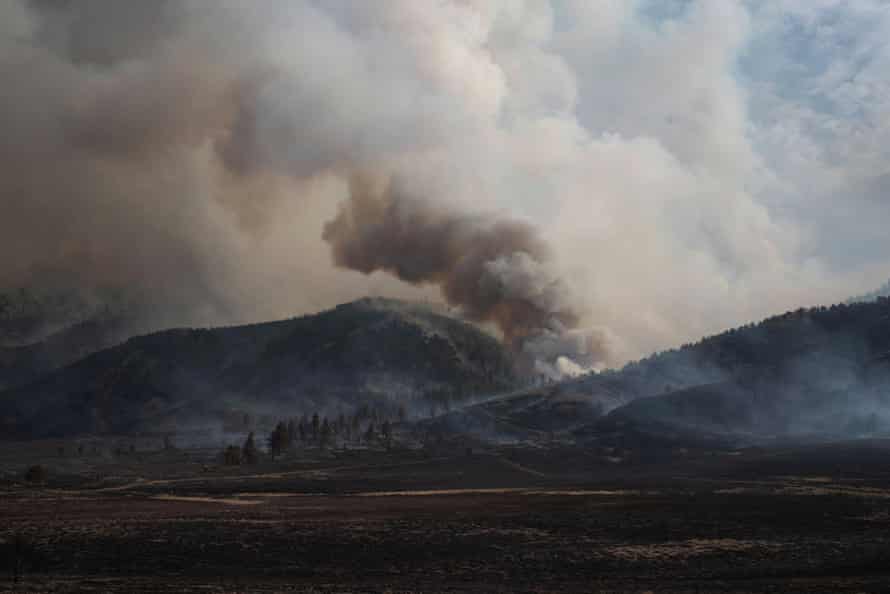 The Wider Image: Oregon inmates find redemption in fighting wildfiresSmoke rises up from the Brattain Fire, as trees burn in Fremont National Forest, in Paisley, Oregon, U.S., September 18, 2020. REUTERS/Adrees Latif SEARCH “INMATES WILDFIRES” FOR THIS STORY. SEARCH “WIDER IMAGE” FOR ALL STORIES