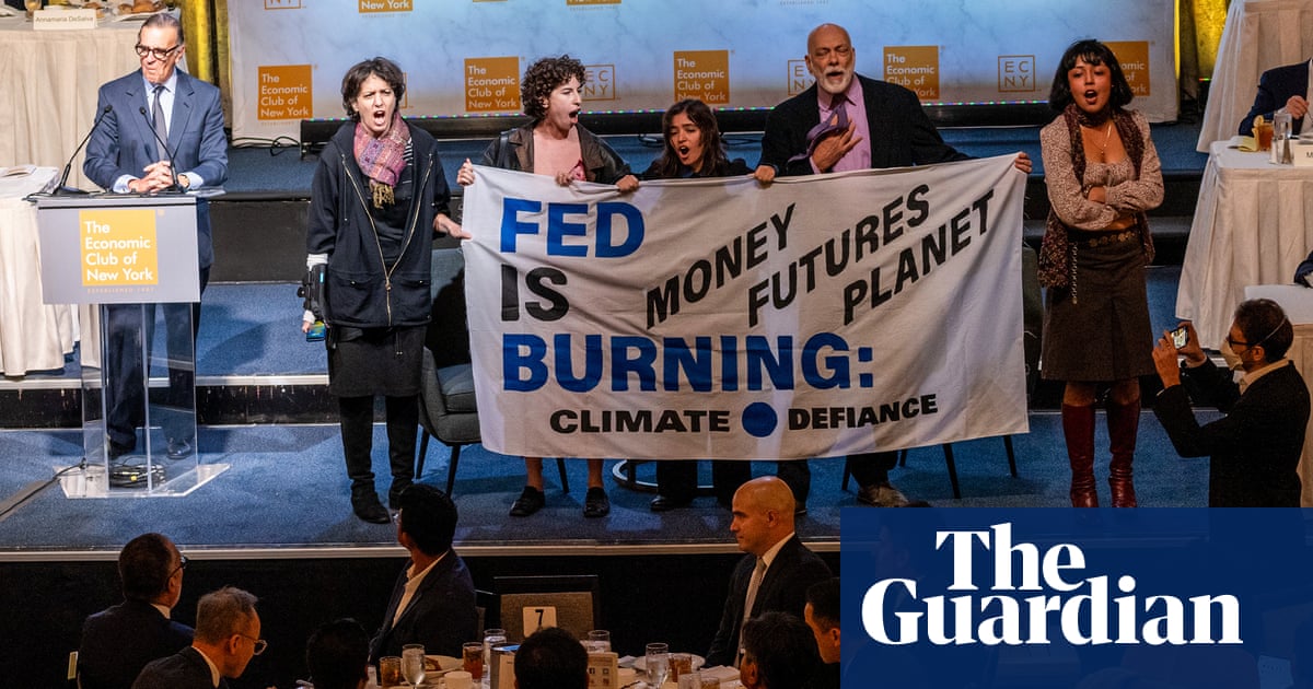 Climate Defiance, опитвайки се да превърне климатичната криза в основен