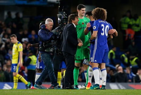 Everton marca no fim e arranca empate com Chelsea no Inglês - Superesportes