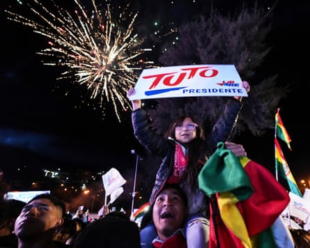 Supporters of presidential candidate Jorge ‘Tuto’ Quiroga at his closing campaign rally in La Paz
