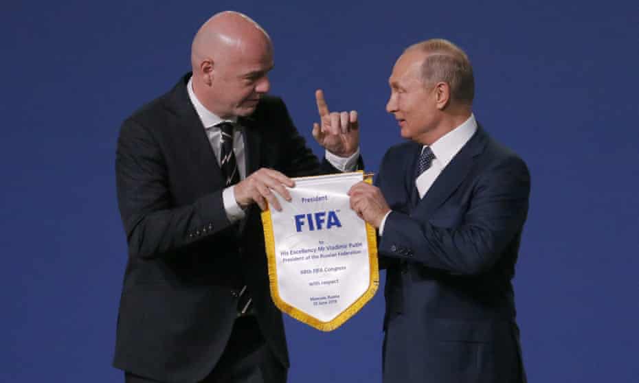 Gianni Infantino, the Fifa president, with Russia’s Vladimir Putin in 2018