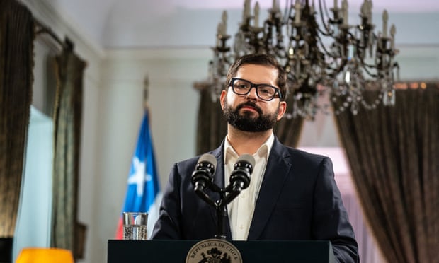 El presidente de Chile, Gabriel Boric, se dirigió a la nación el domingo por la noche.