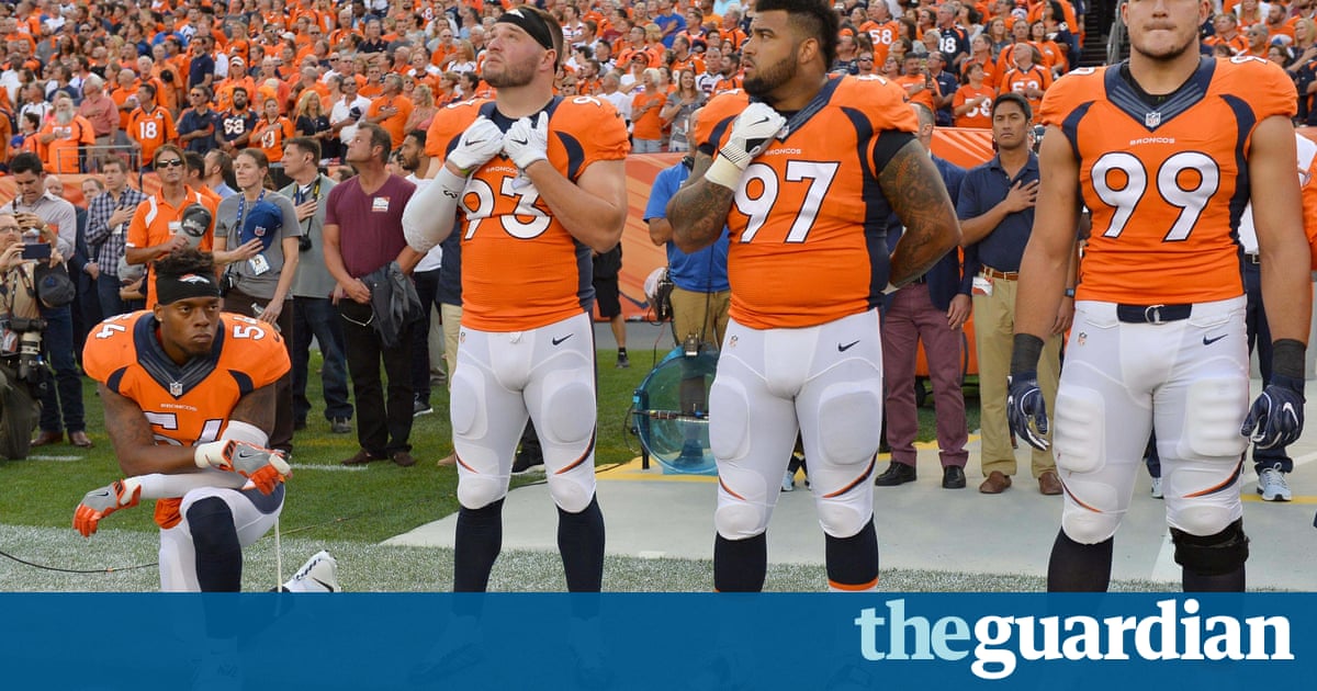Broncos' Brandon Marshall dropped by sponsor after kneeling during anthem