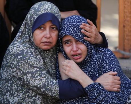 Palestinians killed after Israeli military opens fire at aid distribution point, Gaza’s civil defence agency says – Israel-Gaza war live