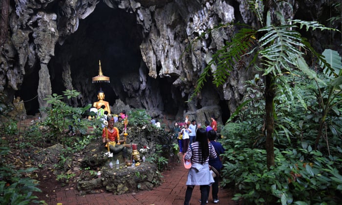 Visitors at the Tham Luang cave complex, Thailand. Image: Ronan O’Connell Visitors at the Tham Luang cave complex, Thailand. Image: Ronan O’Connell