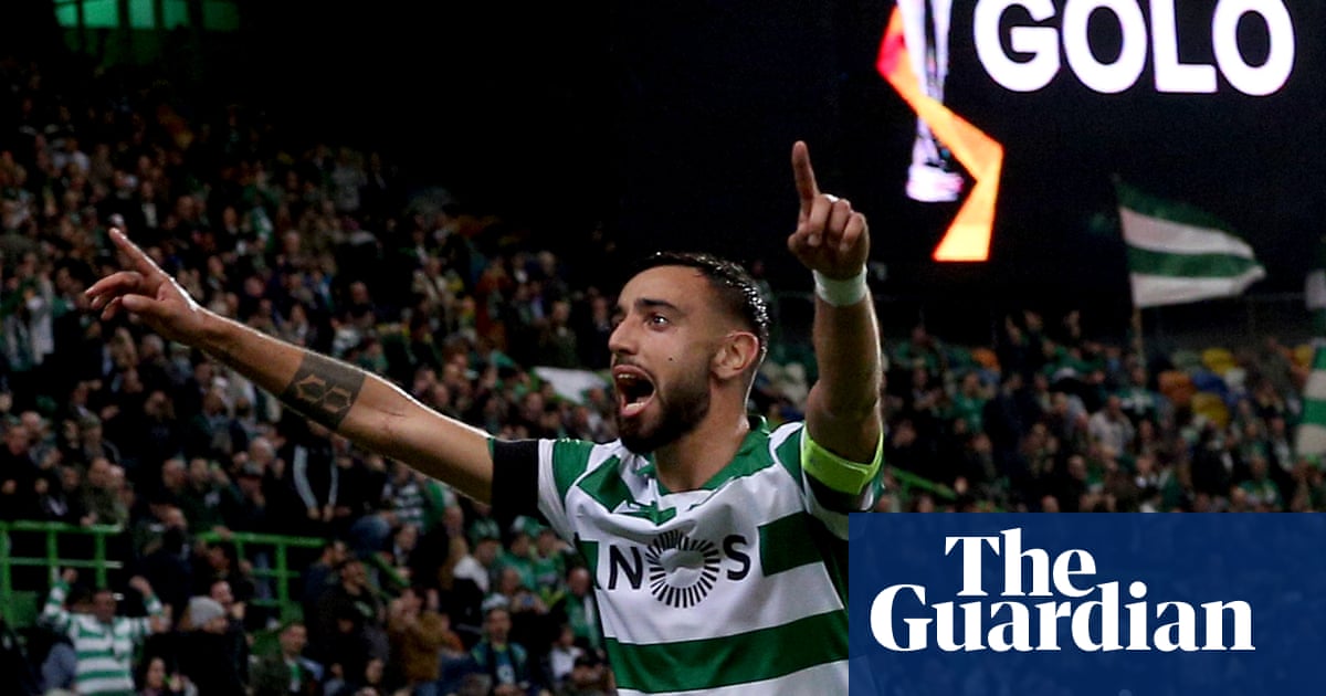 Transfer latest: Fernandes heads for United medical, Bergwijn joins Spurs