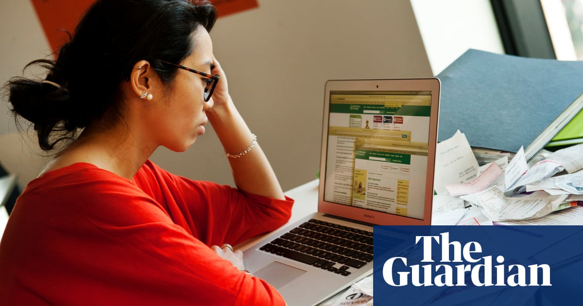 HMRC locks out taxpayers from their online accounts