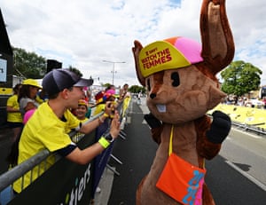 Race mascot Scotty the Squirrel greets fans ahead of stage four