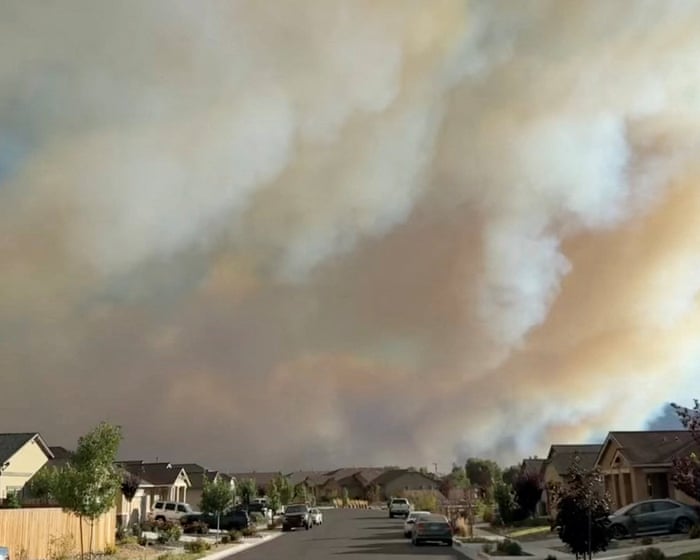 Fast-moving wildfire in Reno, Nevada, forces thousands to evacuate homes