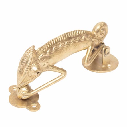 AARVEN Ghanaian Ashanti Brass Door Knocker ‘Chameleon’