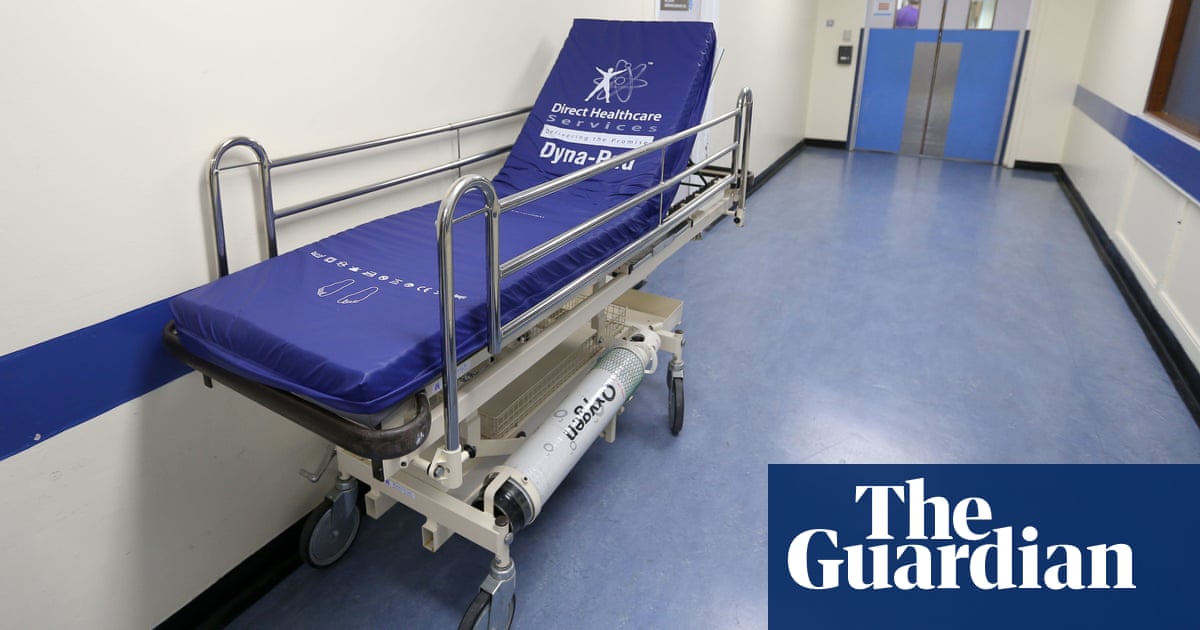 Elderly patient dies after 52-hour A&E wait without medication