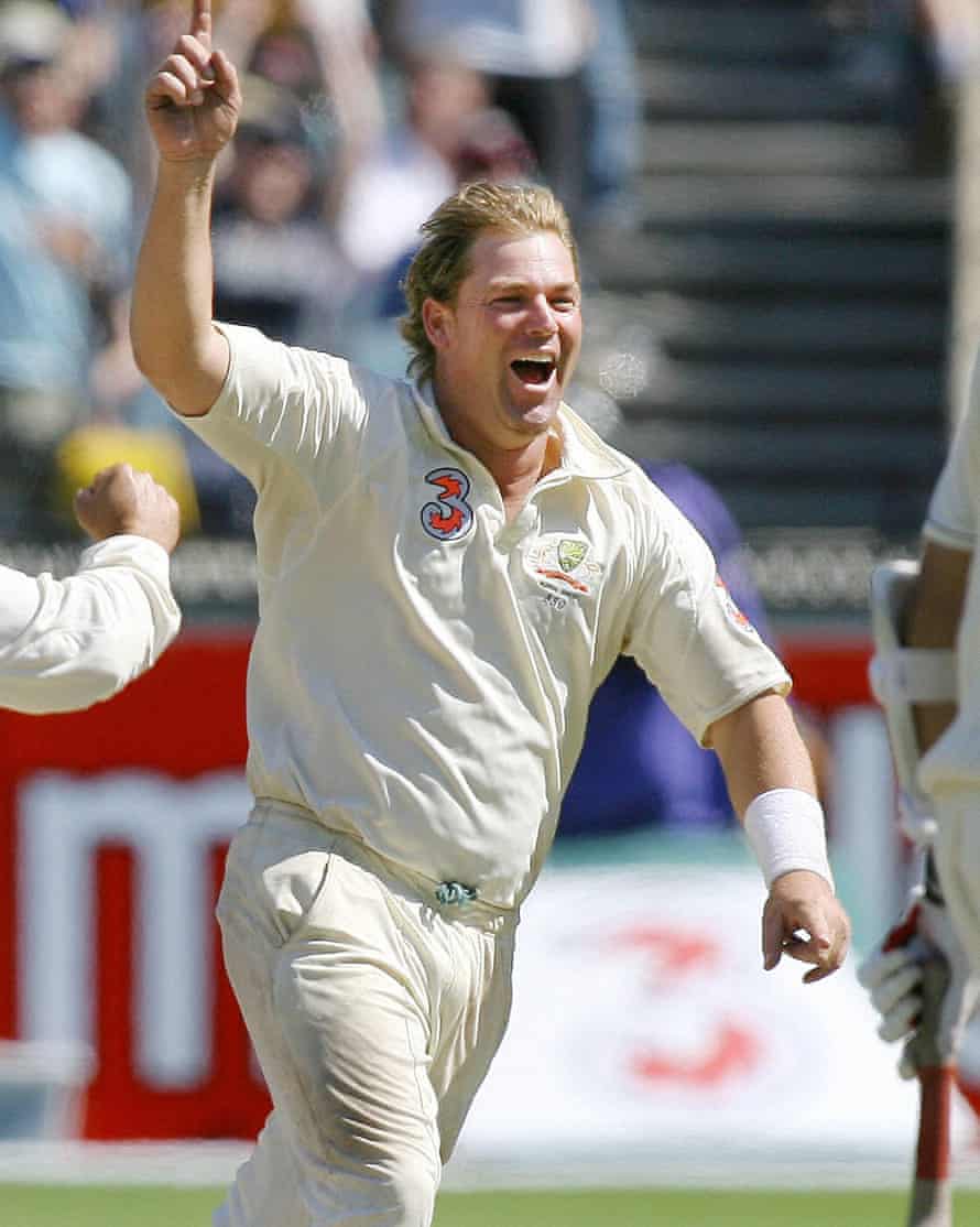 Shane Warne celebrates a wicket against England at the MCG in the 2006 Ashes
