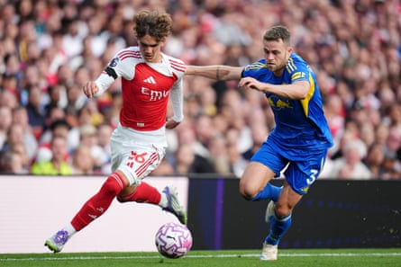 Max Dowman tries to hold off Gabriel Gudmundsson
