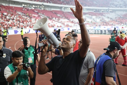 Patrick Kluivert addresses the fans after Indonesia defeated China in June