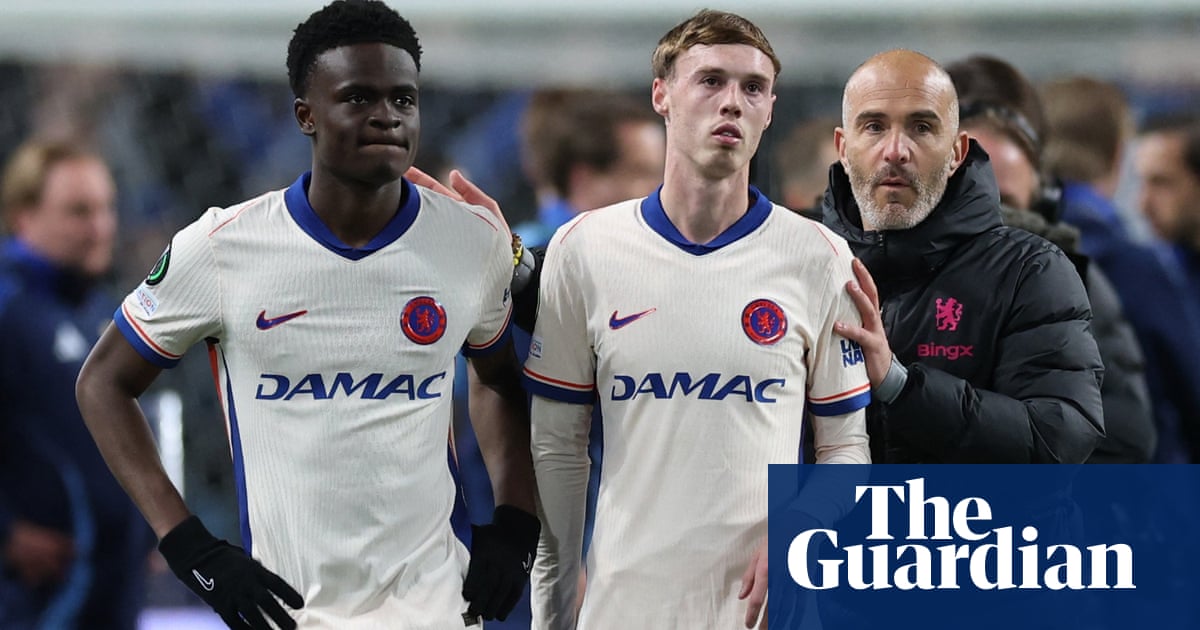 Liverpool's mix of young blood and old heads is right model for Chelsea