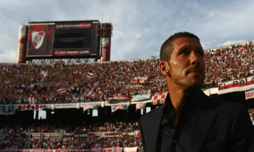 Diego Simeone in 2008, when he was managing River Plate in Argentina.