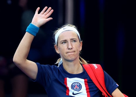 Azarenka enters the court wearing the shirt of Paris Saint Germain