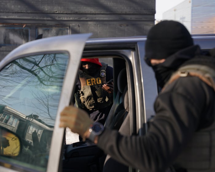 Anger at Detroit police U-turn over officers’ call to border agents