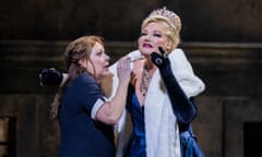 Nina Stemme (Elektra) and Karita Mattila (Klytämnestra) in Elektra