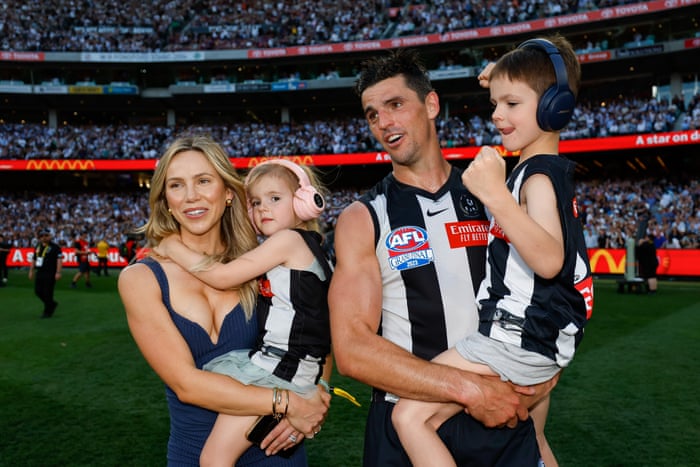 Family front and centre as reformed Collingwood show new ...