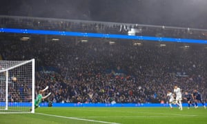 Raphinha of Leeds United scores a goal from the penalty spot to make it 1-3.