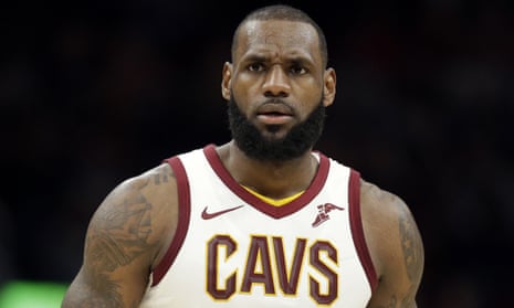 Frustrated LeBron James walks out of press conference after Game 1
