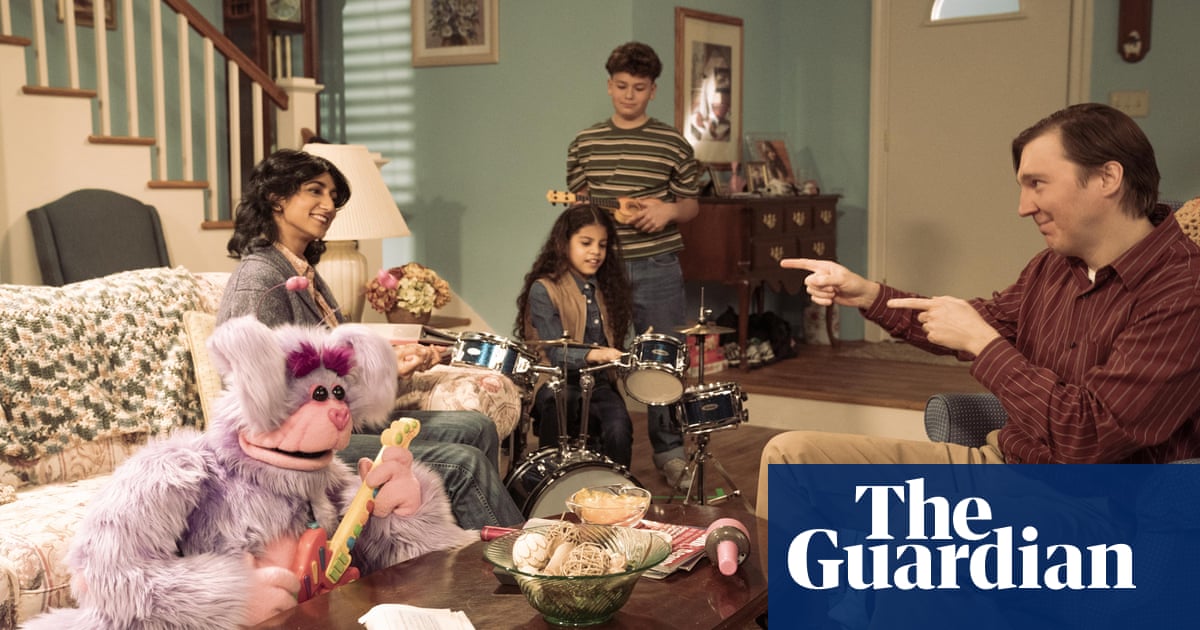 TV tonight: Emma Stone, Paul Dano and more guest-star in an absurdist ...