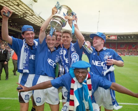 Daniel Amokachi (front) celebrates Everton’s FA Cup triumph in 1995