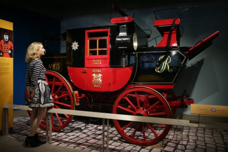 A Royal Mail coach, circa 1800.