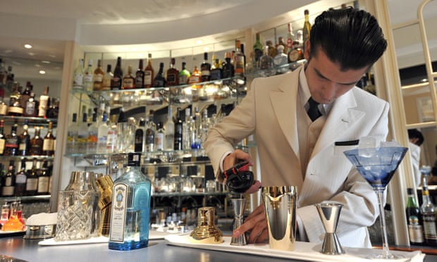 Barman Erik Lorincz in the American bar at the Savoy in 2018.