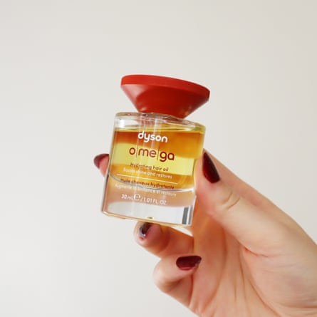 Dyson Omega hydrating hair oil