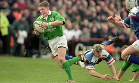 Ronan O'Gara en action contre l'Italie en 2000