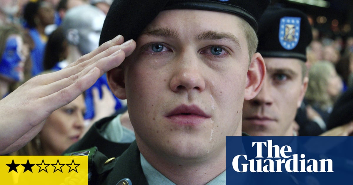 Billy Lynn S Long Halftime Walk Review Ang Lee War Drama Is A Misfiring Folly Ang Lee The Guardian