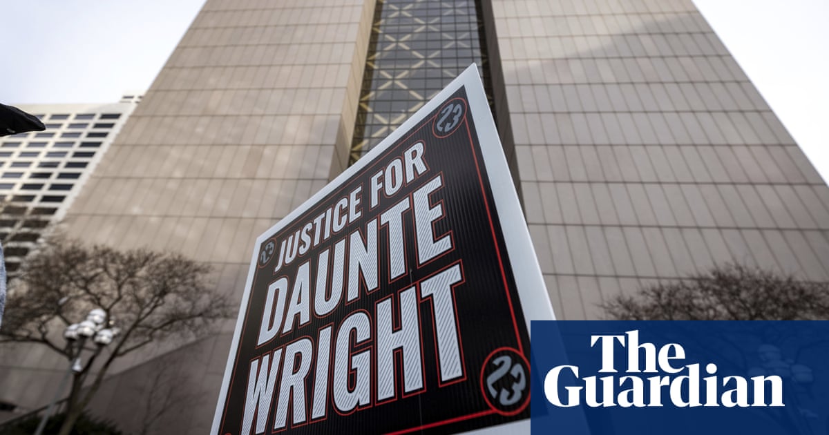 Defense rests after Kim Potter describes 'chaotic' traffic stop that killed Wright | Daunte Wright | The Guardian