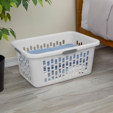 Sterilite Ultra 2 Bushel Basket