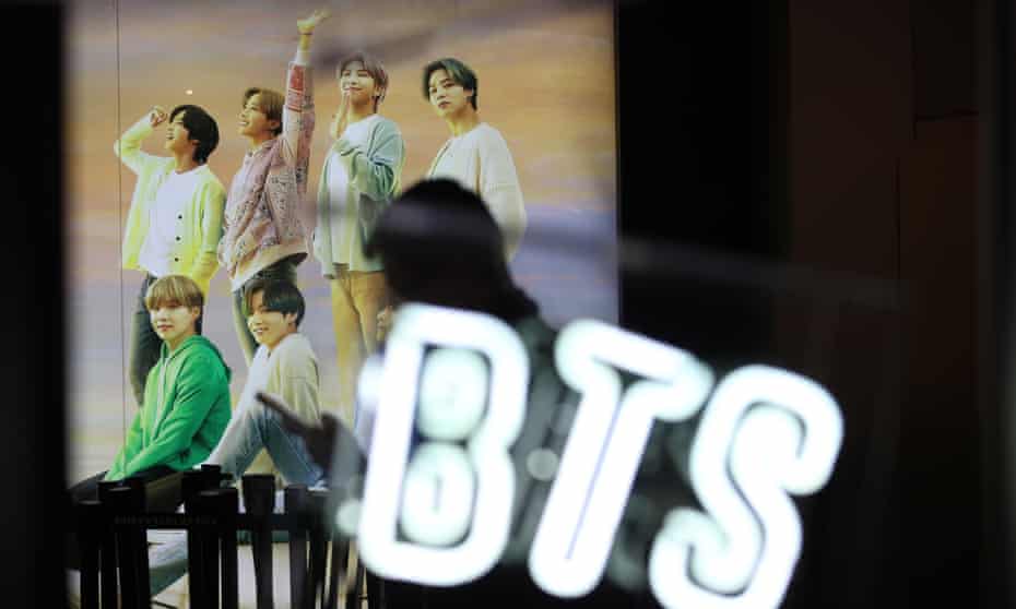 K Pop Band Bts Scores Huge Hit On South Korea Stock Market In Management Firm S Ipo Bts The Guardian