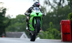 Davey Lambert negotiates Sulby Bridge on his 1,000cc Kawasaki Superbike during practice.
