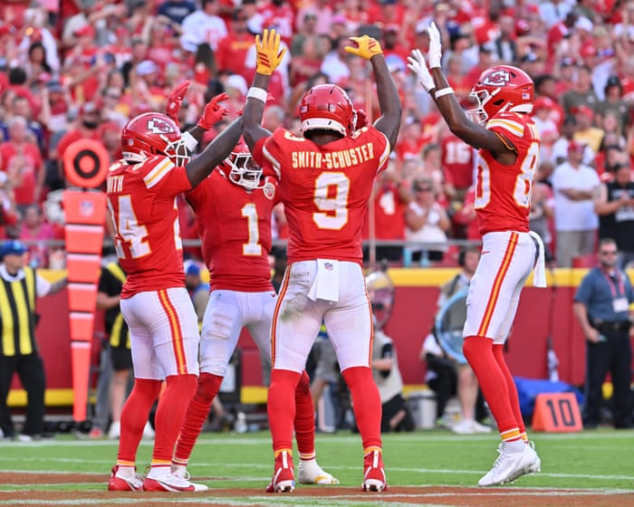 NFL roundup: Chiefs cruise against Ravens as Lamar Jackson leaves with hamstring injury